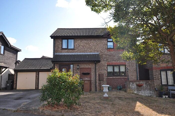 3 Bedroom Detached House To Rent In Golding Thoroughfare, Chelmsford, Essex, CM2