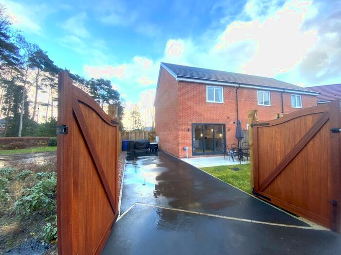 2 Bedroom End Of Terrace House For Sale In Ashley Gardens, Morpeth, NE61