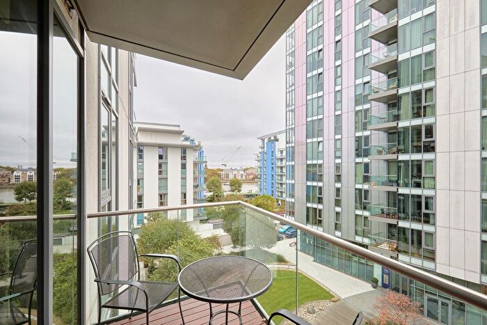 2 Bedroom Flat For Sale In Riverside Quarter, Wandsworth, SW18