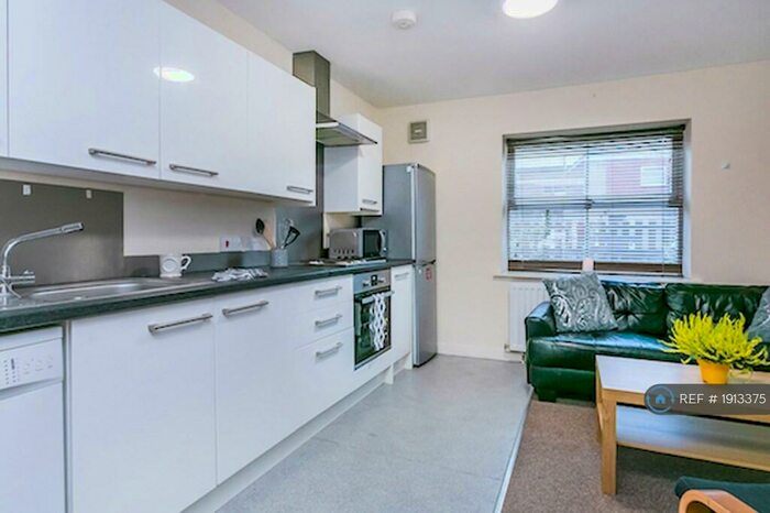 Studio To Rent In Tithebarn Street, Preston, PR1