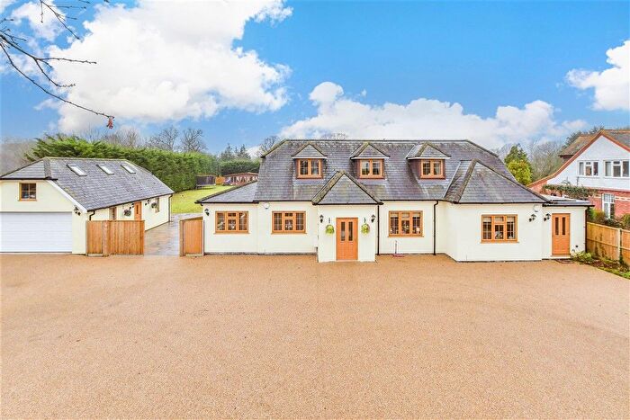 5 Bedroom Detached House For Sale In Maidstone Road, Staplehurst, Kent, TN12