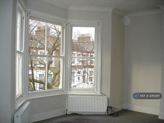 2 Bedroom Flat To Rent In Aspinall Road, London, SE4