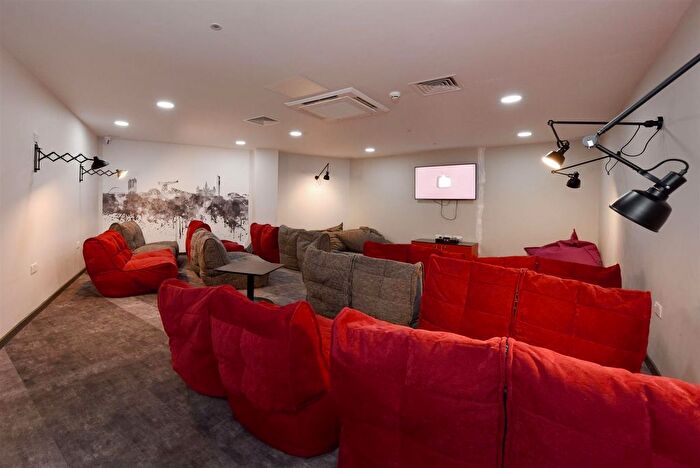 1 Bedroom Flat To Rent In North Hanover Street, Glasgow, G4