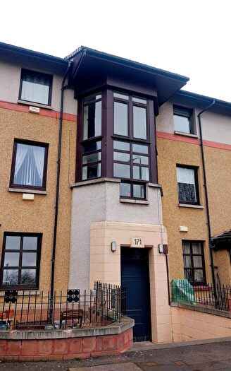 2 Bedroom Flat To Rent In Craigmillar Castle Avenue, Edinburgh, Midlothian, EH16