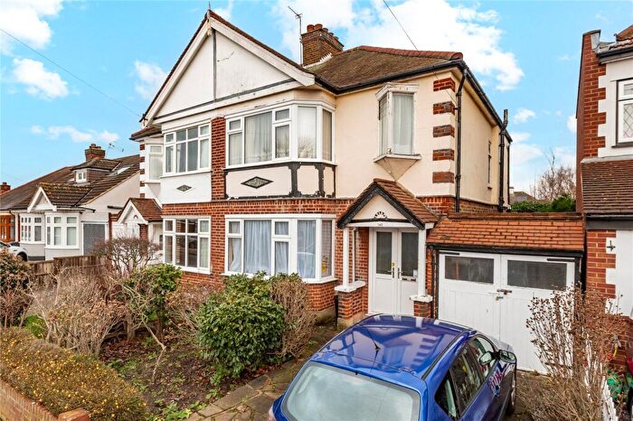 3 Bedroom Semi Detached House For Sale In Mashiters Walk, Romford, RM1