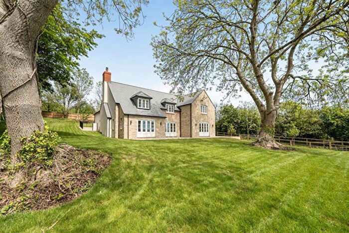 4 Bedroom Detached House For Sale In Barges Close, Litton Cheney, DT2