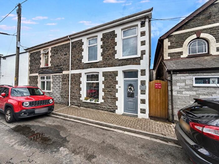 3 Bedroom Semi-Detached House For Sale In Vaughan Street, Pwllgwaun, Pontypridd, CF37