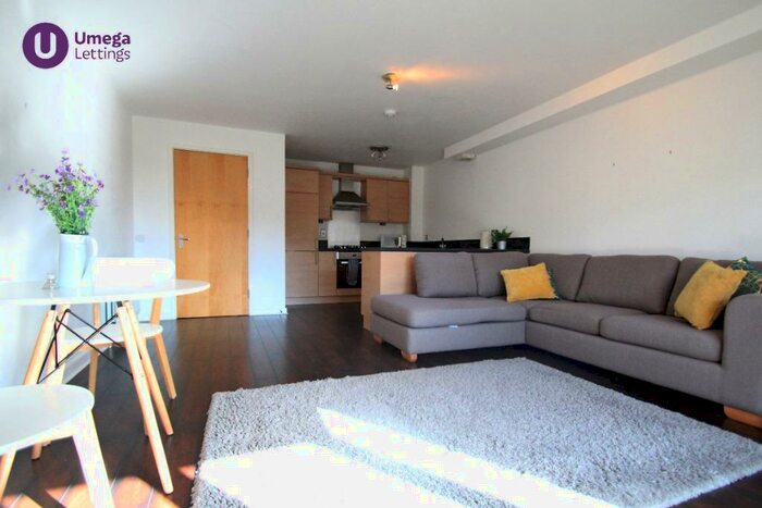 2 Bedroom Flat To Rent In Hawkhill Close, Lochend, Edinburgh, EH7