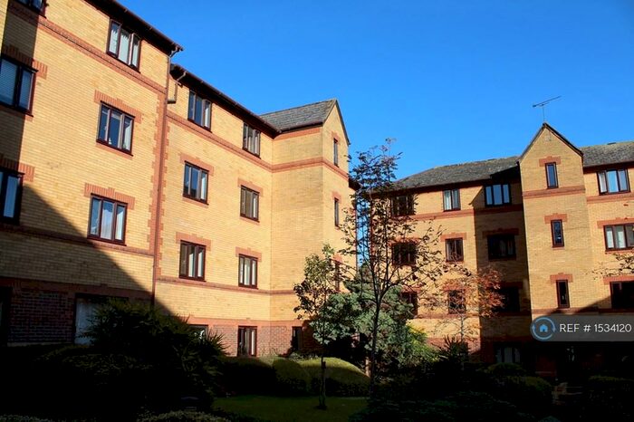 1 Bedroom Flat To Rent In Caslon Court, Redcliffe, Bristol, BS1