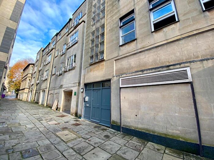 1 Bedroom Apartment To Rent In Bridewell Lane, BA1