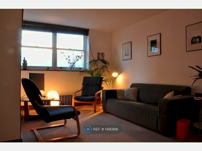 1 Bedroom Flat To Rent In Wood Close, London, E2