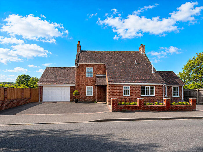 4 Bedroom Detached House For Sale In Dinton, SP3