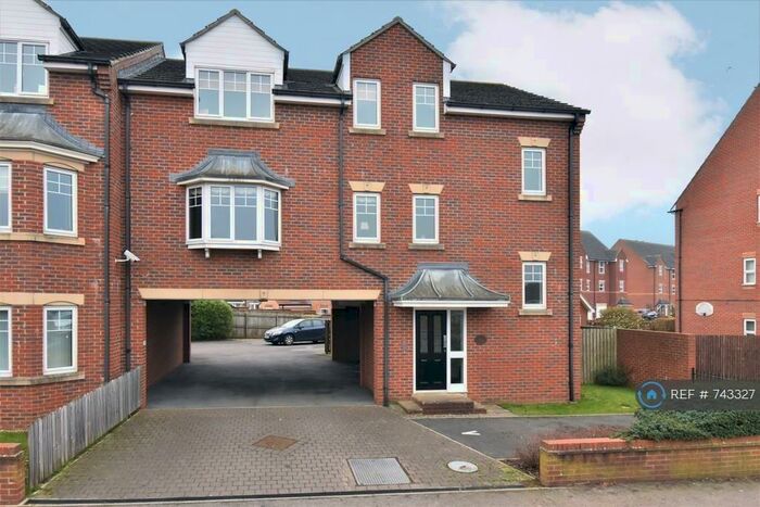 2 Bedroom Flat To Rent In Kirby House, Northallerton, DL7