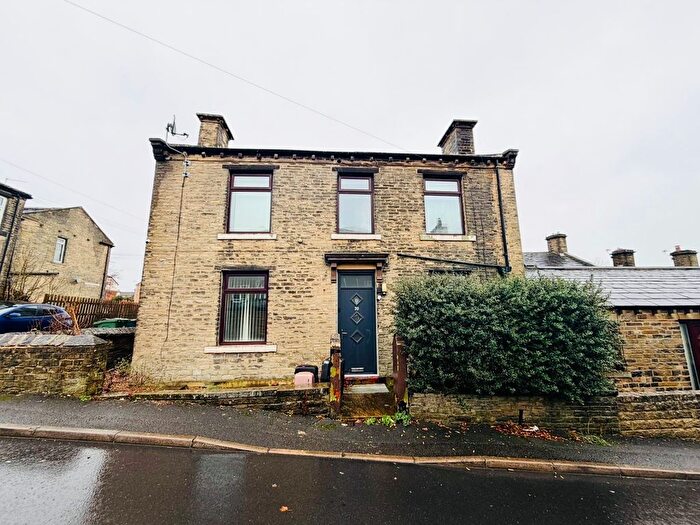 3 Bedroom Terraced House To Rent In Orleans Street, Bradford, BD6