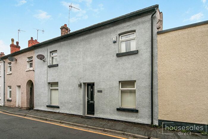 3 Bedroom End Of Terrace House For Sale In Bodafon Street, Llandudno, LL30