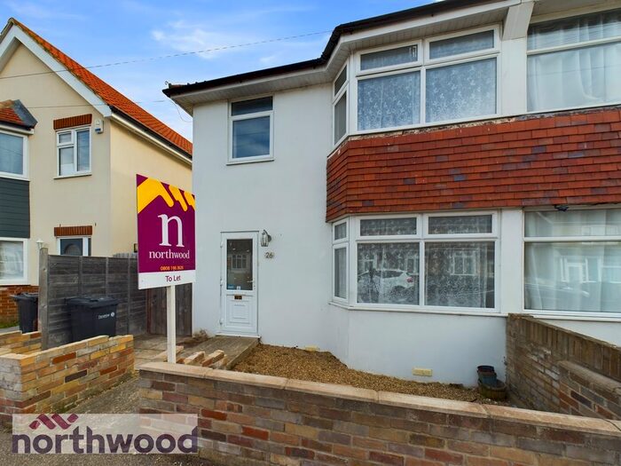 3 Bedroom Semi-Detached House To Rent In Carrs Road, Clacton-On-Sea, CO15