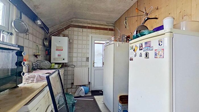 3 Bedroom Terraced House For Sale In Bodringallt Terrace, Ystrad, Pentre, Mid Glamorgan, CF41