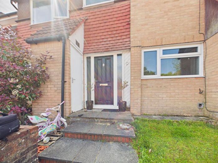 3 Bedroom Terraced House To Rent In Poynings Road, Ifield, RH11