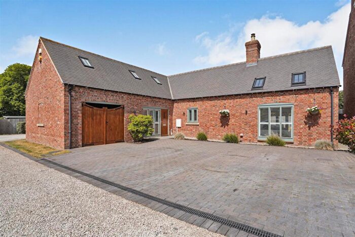 5 Bedroom Detached House For Sale In Cadeby Court, Cadeby, CV13