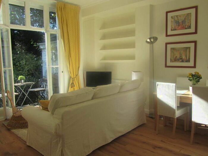 1 Bedroom Flat To Rent In Lower Addison Gardens, London, W14