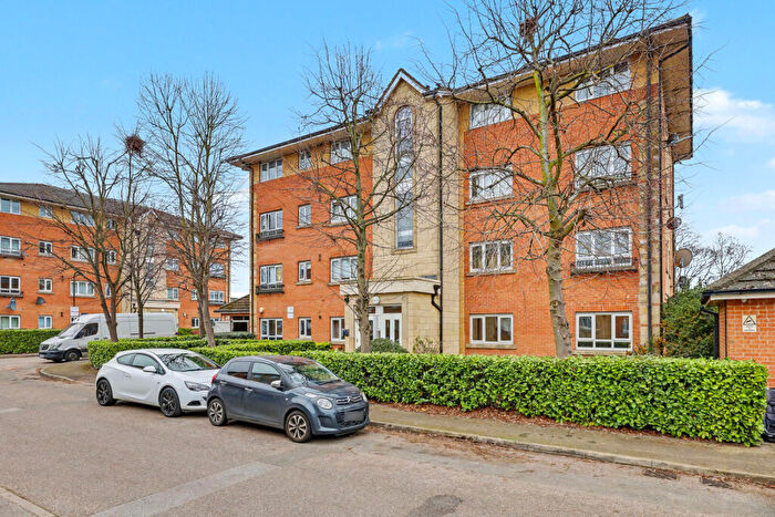 1 Bedroom Flat For Sale In Hudson Way, London, N9
