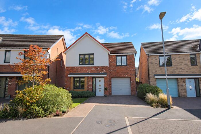3 Bedroom Detached House For Sale In Lamorbey Walk, Chester Le Street, DH3