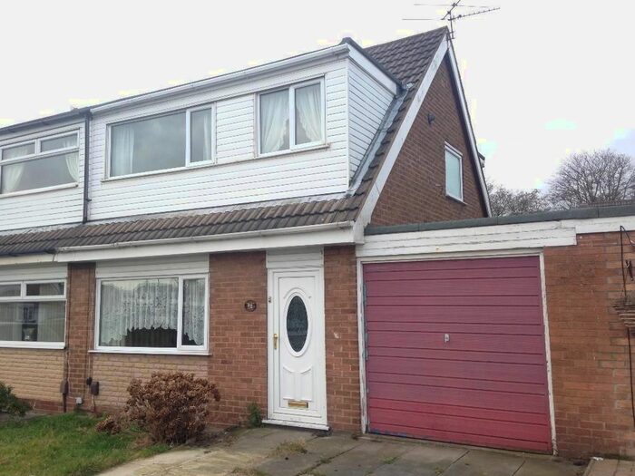 3 Bedroom Semi-Detached House To Rent In Crediton Drive, Wigan, WN2