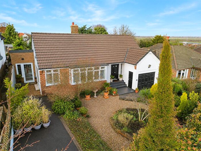 2 Bedroom Bungalow For Sale In Kings Walk, West Kirby, Wirral, CH48