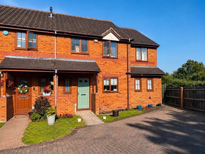 4 Bedroom Semi Detached House For Sale In Lodge Close, Little Houghton, Northampton, NN7