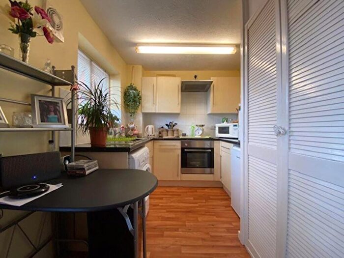 Property To Rent In Murrain Drive, Downswood, ME15