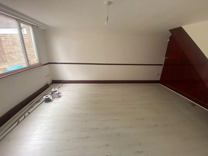 3 Bedroom Terraced House To Rent In Westmoor Gardens, Enfield, EN3
