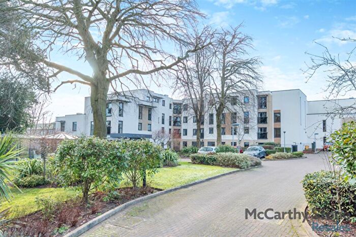 1 Bedroom Apartment For Sale In Wilton Court, Southbank Road, Kenilworth, CV8