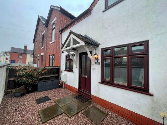 1 Bedroom End Of Terrace House To Rent In Dartmouth Street, Littleworth, Stafford, ST16
