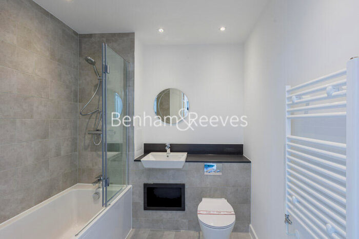 1 Bedroom Apartment To Rent In Shearwater Drive, Hendon, NW9
