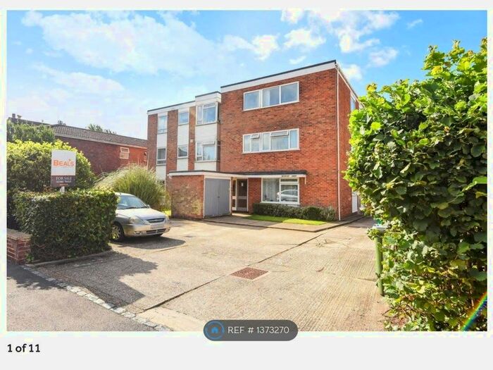 2 Bedroom Flat To Rent In Millbrook Road East, Southampton, SO15