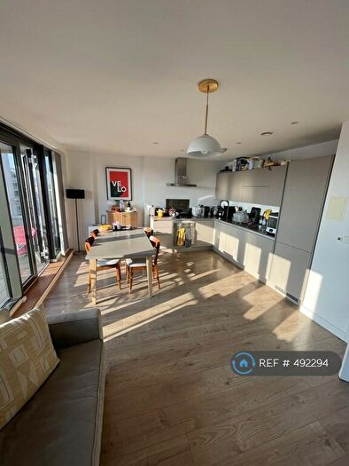 3 Bedroom Flat To Rent In Fuse Building, London, E8
