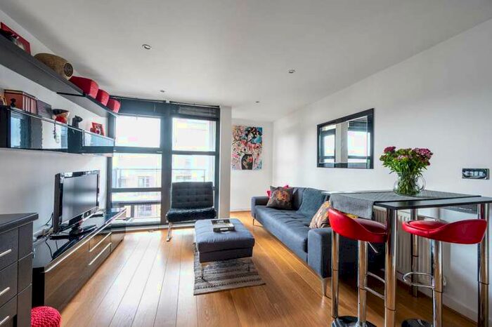 2 Bedroom Flat To Rent In Scott Avenue, Putney, SW15