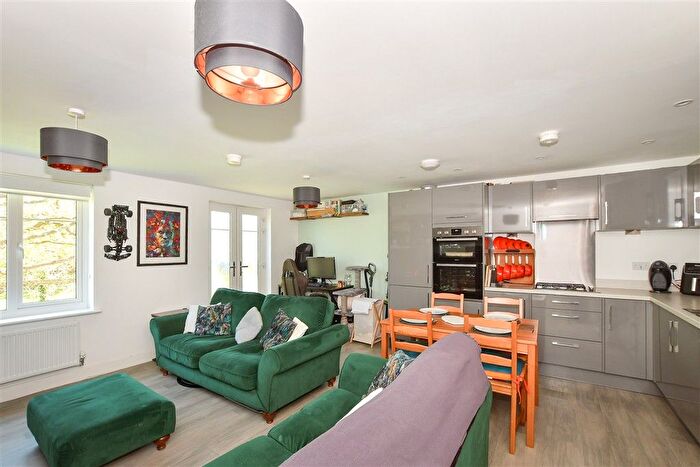 2 Bedroom Flat For Sale In Cornwell Avenue, Forge Wood, Crawley, West Sussex, RH10