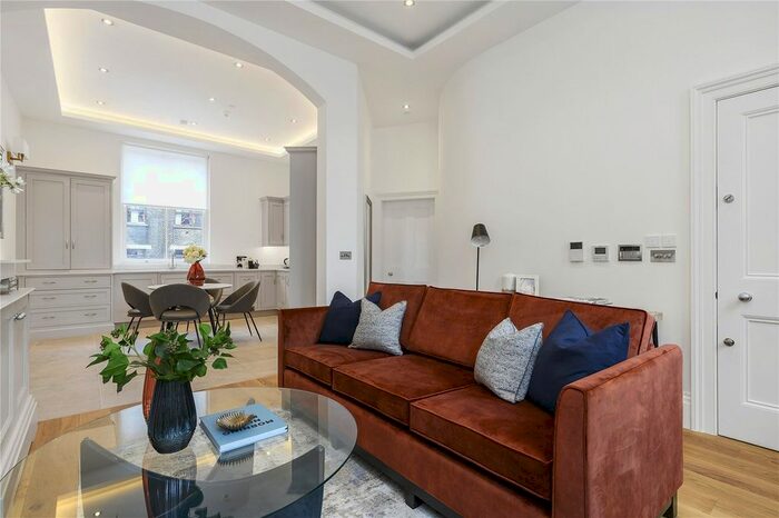 1 Bedroom Flat To Rent In Chancery Lane, London WC2A