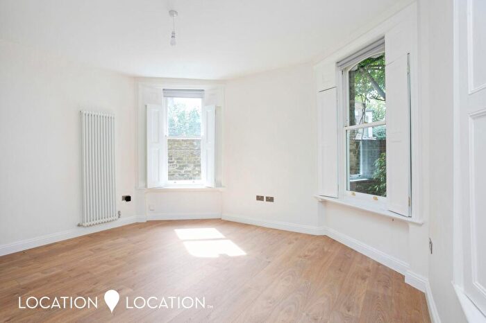 1 Bedroom Flat To Rent In Brooke Road, London, N16