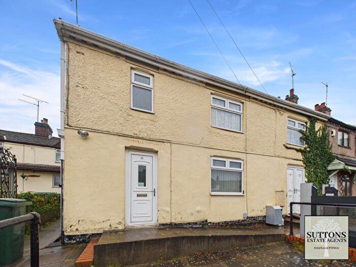 4 Bedroom End Of Terrace House For Sale In Woodshires Road, Longford, CV6