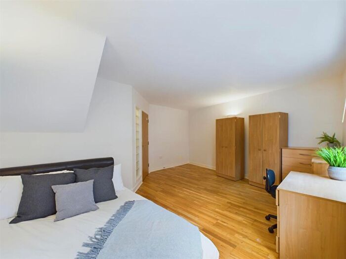 2 Bedroom Apartment To Rent In Adcocks Close, Loughborough - Inc Bills Option, LE11