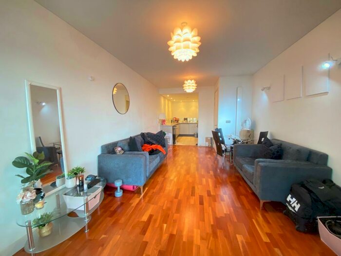 1 Bedroom Flat To Rent In Leftbank, Manchester, M3