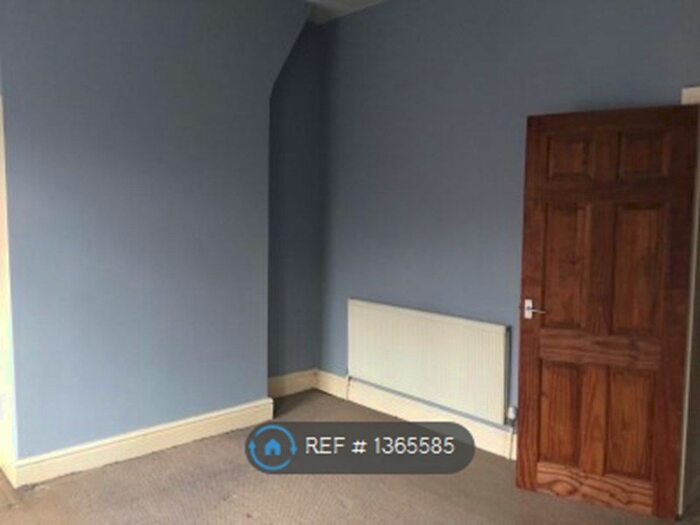 2 Bedroom Terraced House To Rent In Britannia Avenue, Liverpool, L15