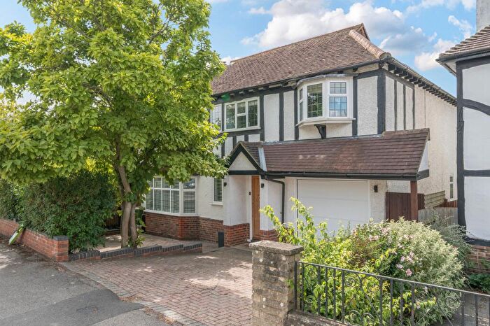 5 Bedroom Detached House For Sale In Whitehorse Drive, Epsom, KT18