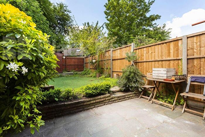 5 Bedroom Flat To Rent In Pembroke Road, Muswell Hill, N10