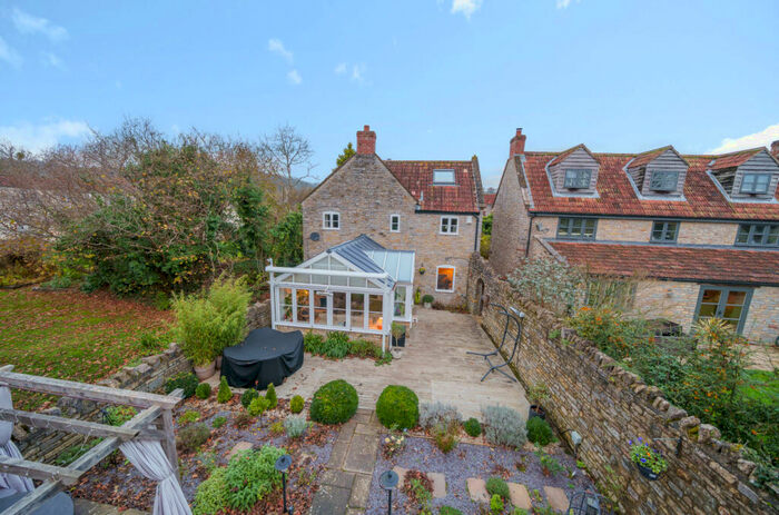 4 Bedroom Detached House For Sale In High Street, North Wootton, Somerset, BA4