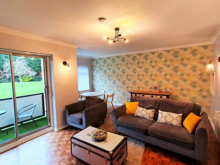 2 Bedroom Apartment To Rent In Puckle Lane, Canterbury, CT1