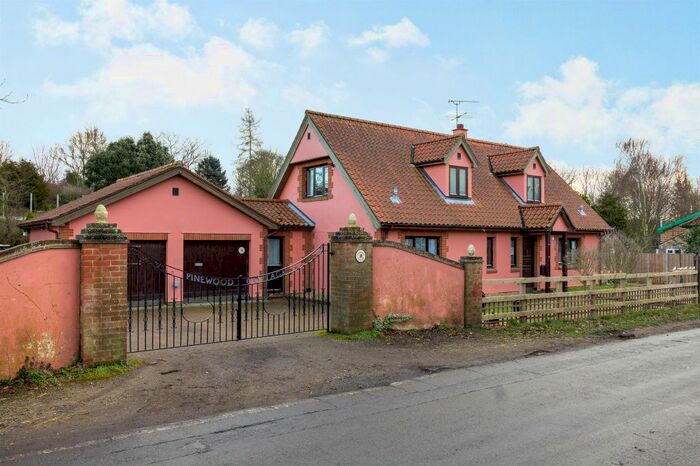 3 Bedroom Detached House For Sale In The Street, Kettleburgh, Woodbridge IP13