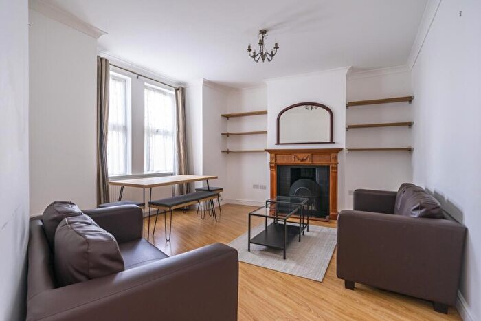 2 Bedroom Flat To Rent In Deacon Road London, NW2